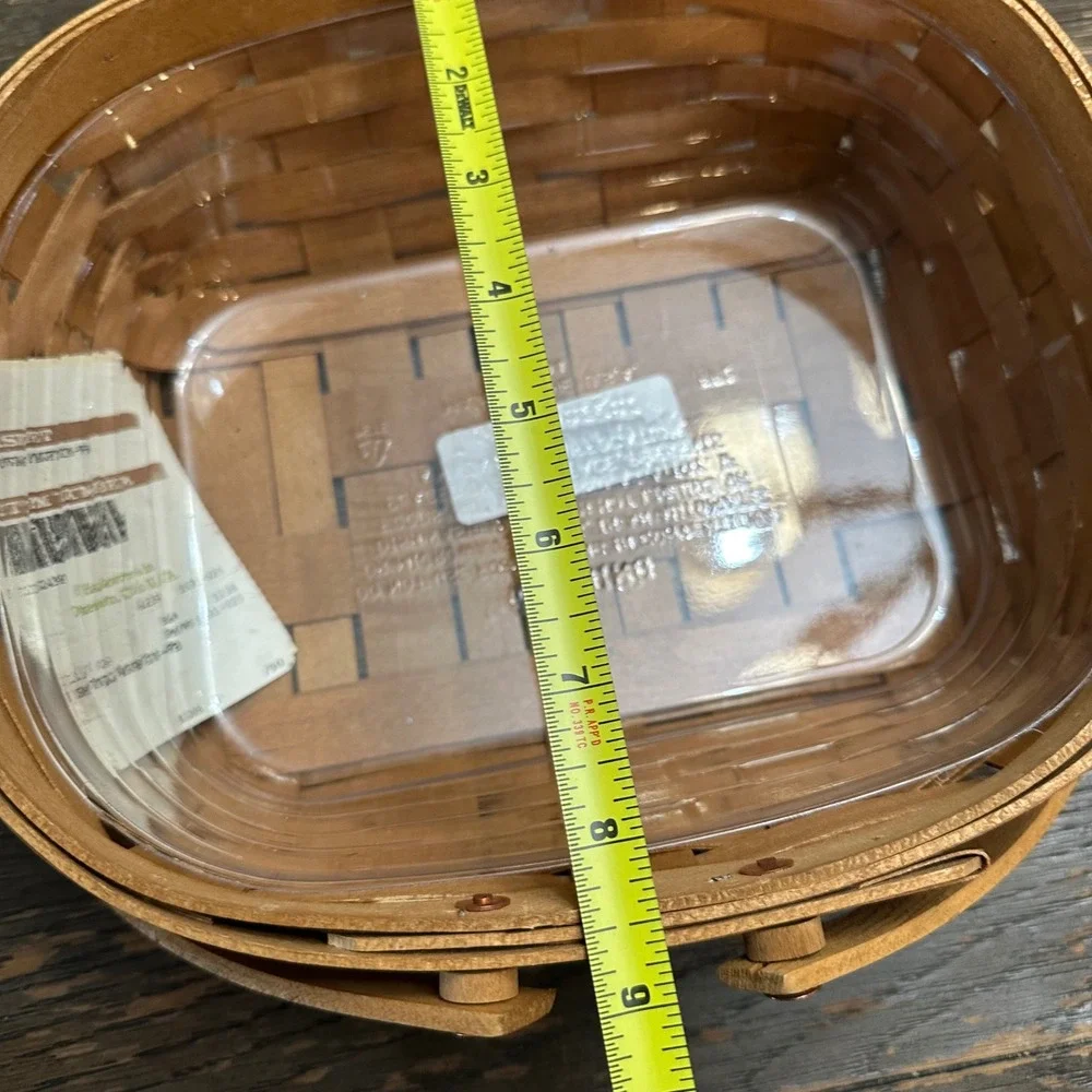 Longaberger Small Oval Muffin Basket woth Handles Tan — with Plastic Liner